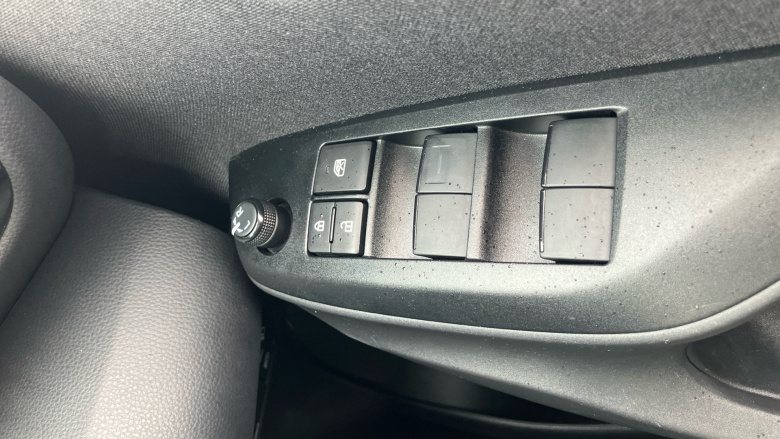 Toyota Yaris 1.5 Hybrid Design 5dr CVT Hybrid Hatchback